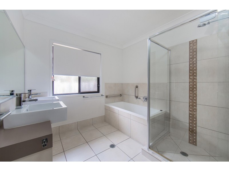 1 Wedgetail Circuit, Narangba QLD 4504