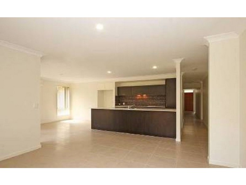 35 Denham Crescent, North Lakes QLD 4509