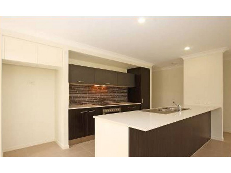 35 Denham Crescent, North Lakes QLD 4509