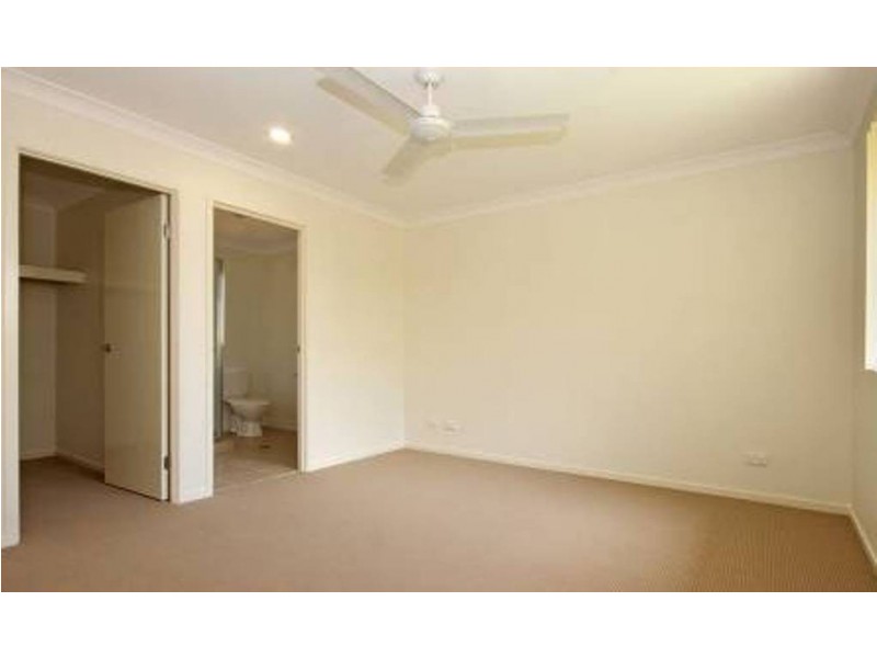 35 Denham Crescent, North Lakes QLD 4509