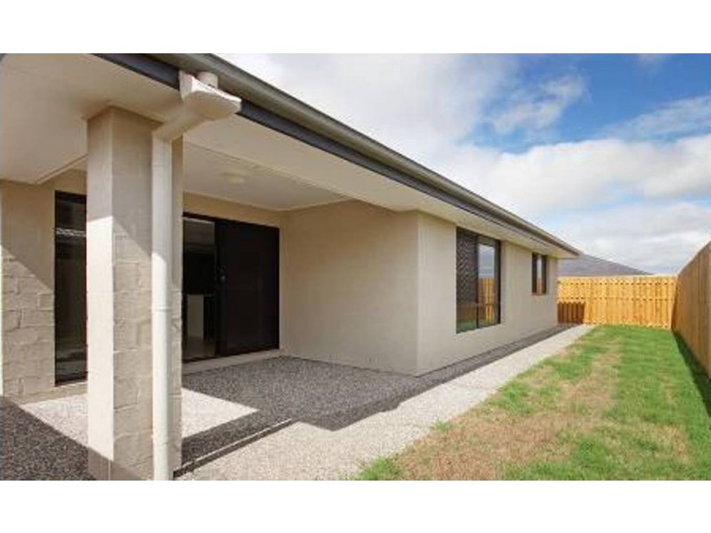 35 Denham Crescent, North Lakes QLD 4509