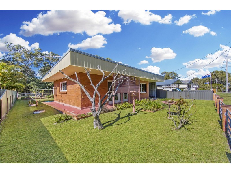 32 Moffatt Esplanade, Toorbul QLD 4510