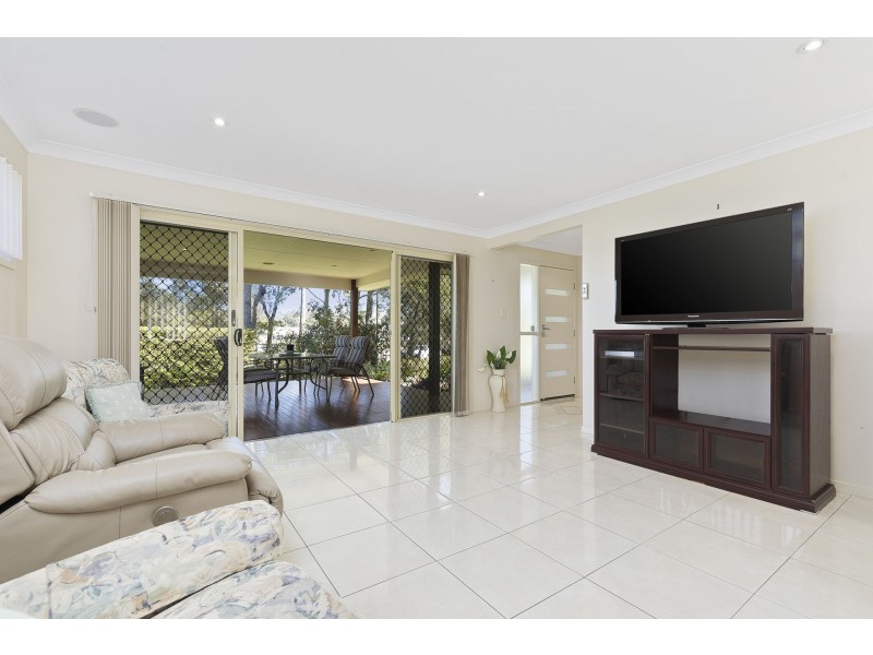 16 Chelmsford Road, Mango Hill QLD 4509