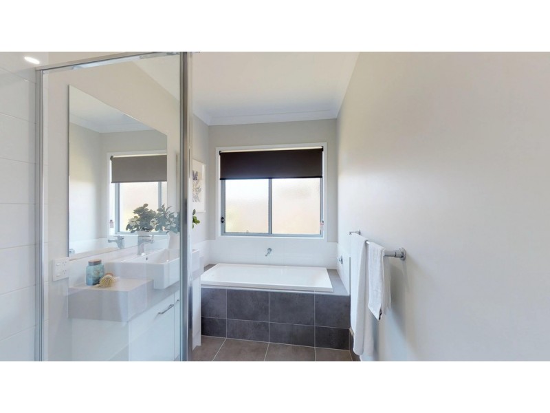 26 Lakeview Road, Morayfield QLD 4506