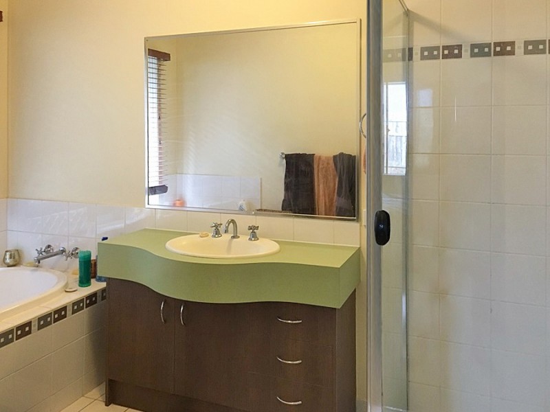12 Ainslie Street, North Lakes QLD 4509
