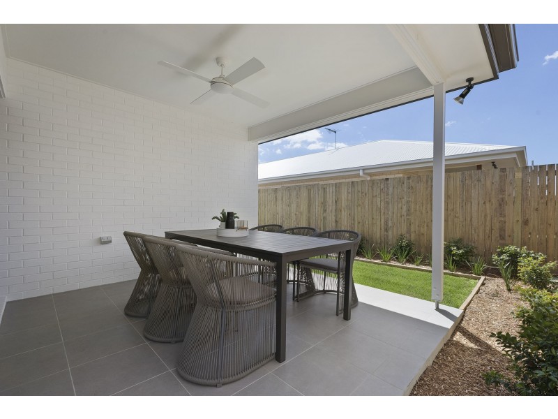 64 McConnell Esplanade, Strathpine QLD 4500