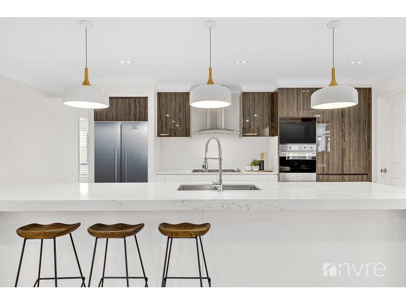 8 White Cedar Place, Narangba QLD 4504