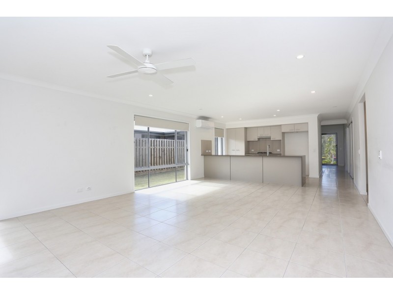 26 Parkhaven St, Mango Hill QLD 4509