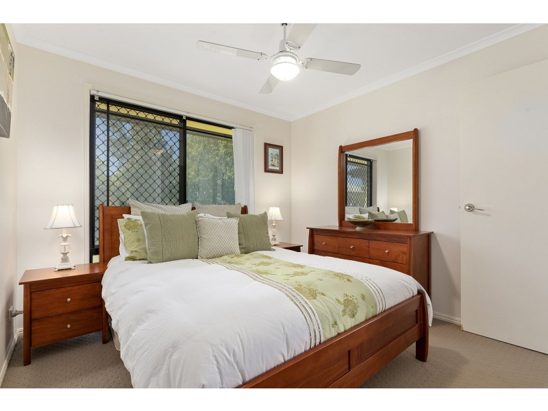 42 Chilton Crescent, North Lakes QLD 4509