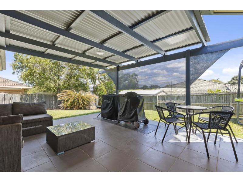 42 Chilton Crescent, North Lakes QLD 4509