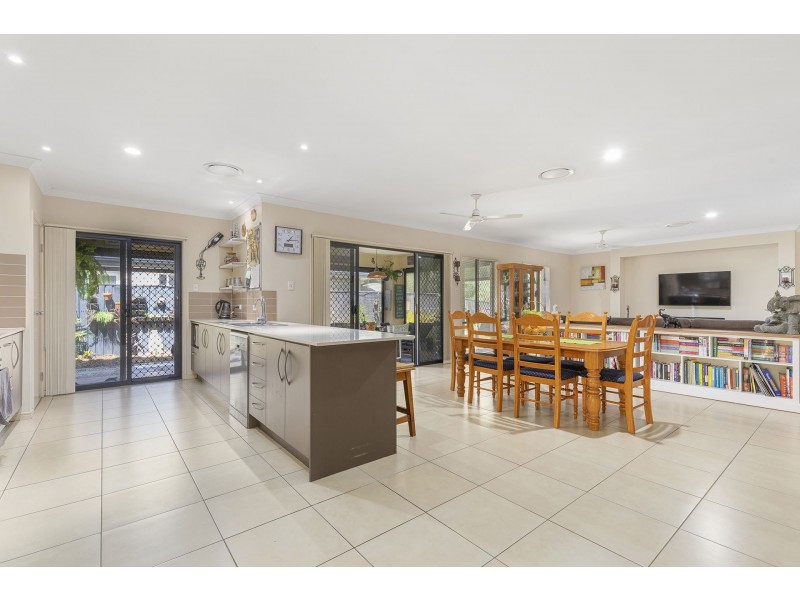 14 Hideaway Close, Narangba QLD 4504