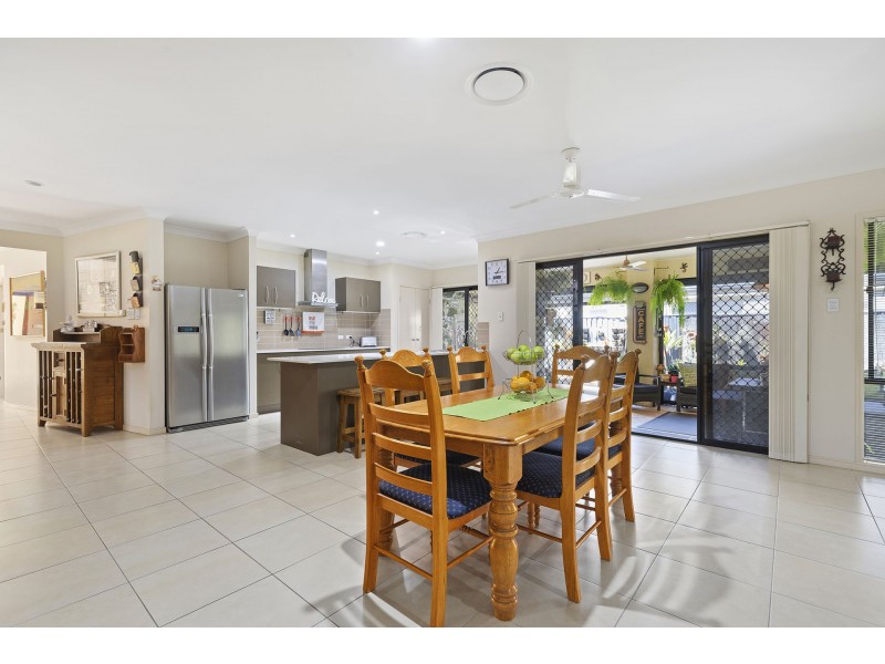 14 Hideaway Close, Narangba QLD 4504