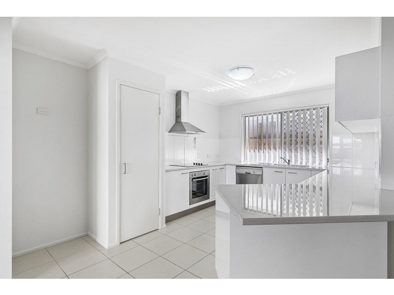 6 Champion Circuit, Narangba QLD 4504