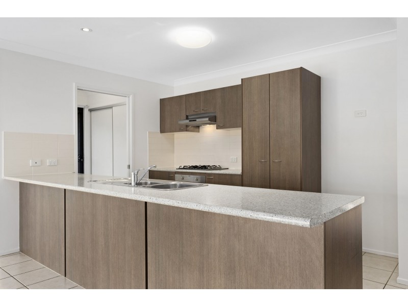 7 Winzear Drive, Kallangur QLD 4503