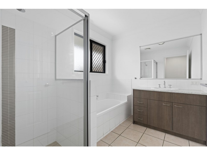 7 Winzear Drive, Kallangur QLD 4503