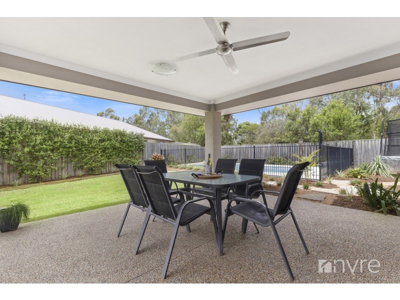 7 Azure Place, Narangba QLD 4504