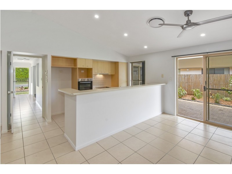 21 Dotterel Crescent, North Lakes QLD 4509
