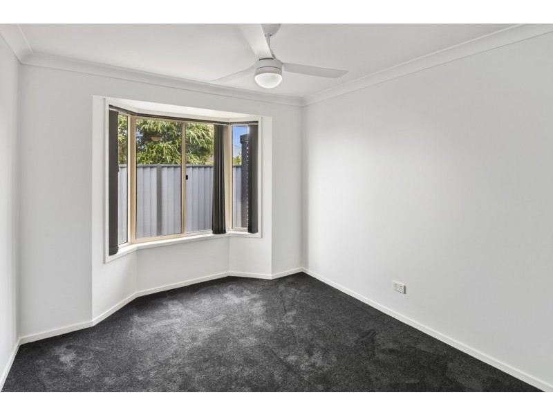 21 Dotterel Crescent, North Lakes QLD 4509