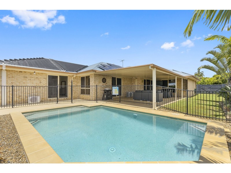 15 Outlook Place, Narangba QLD 4504