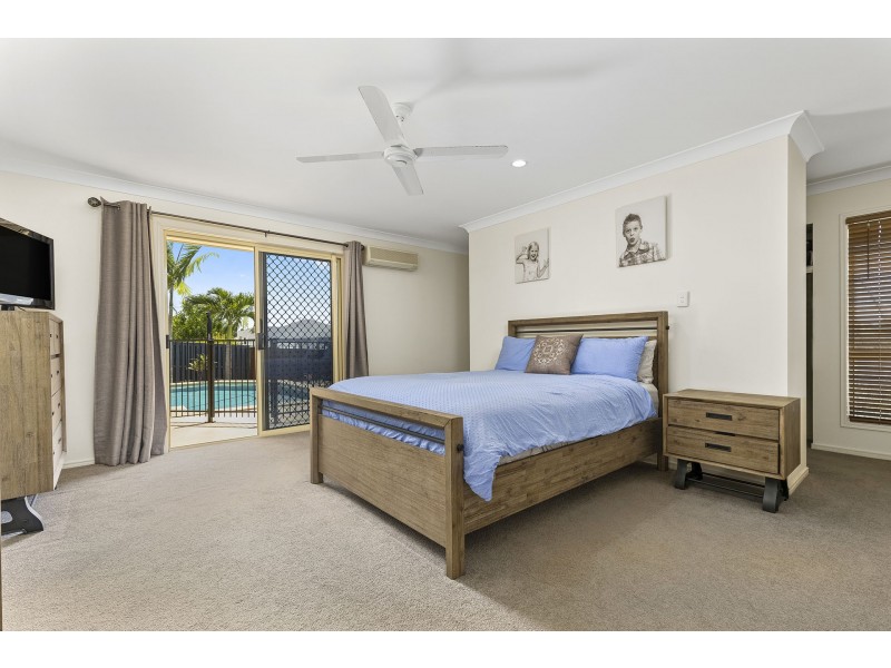 15 Outlook Place, Narangba QLD 4504