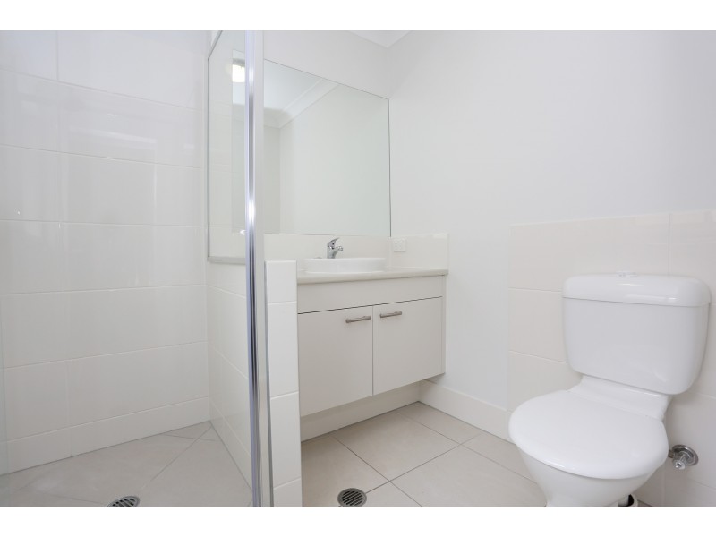 74 Mapleton Drive, North Lakes QLD 4509