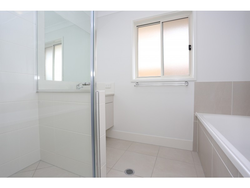 74 Mapleton Drive, North Lakes QLD 4509