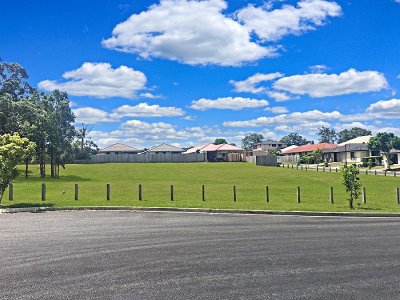 2/5 Lygon Place, Kallangur QLD 4503