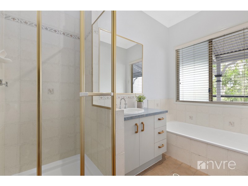 2 Glenross place, Narangba QLD 4504