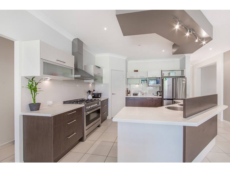 24 Elkington Circuit, North Lakes QLD 4509