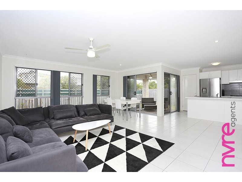 17 Rundle Circuit, Narangba QLD 4504