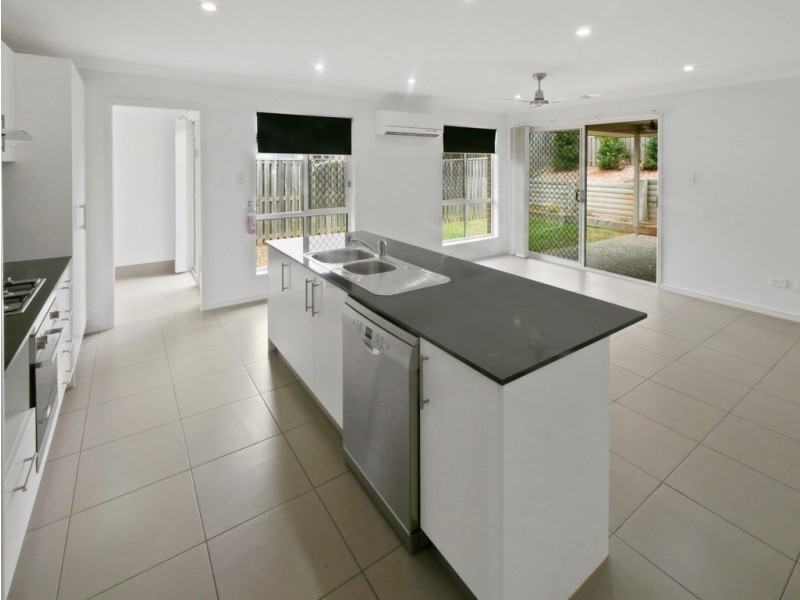 26 Wellington Place, Narangba QLD 4504