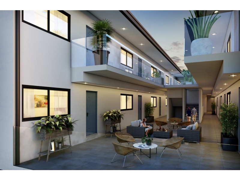 8 – 10 Whites Road, Petrie QLD 4502