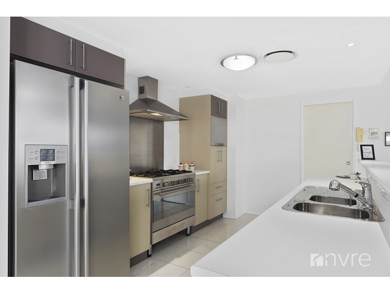 10 Ballesteros Street, North Lakes QLD 4509