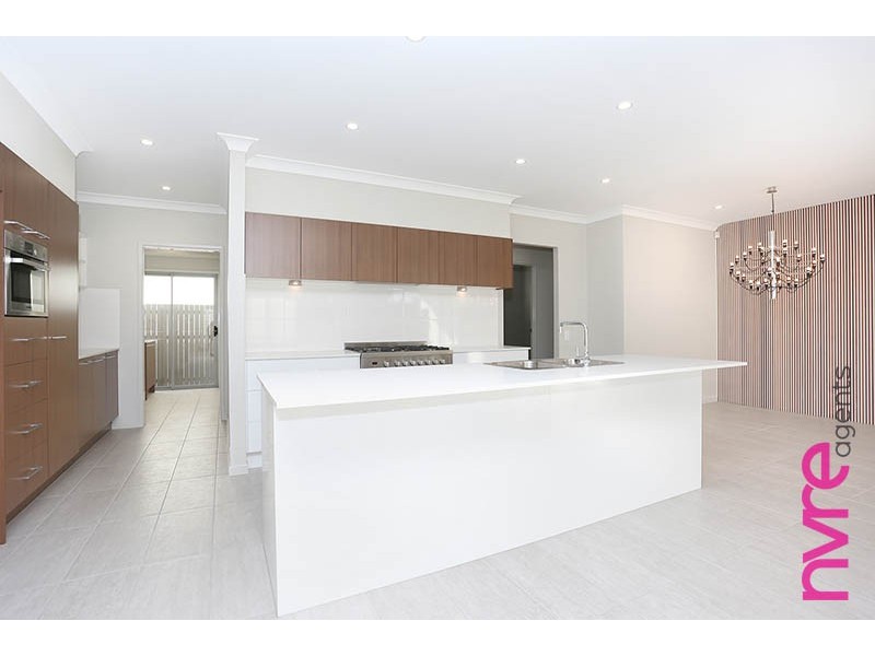 19 Champion Circuit, Narangba QLD 4504