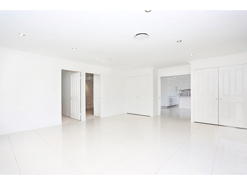 4 Cootamundra Crescent, Narangba QLD 4504