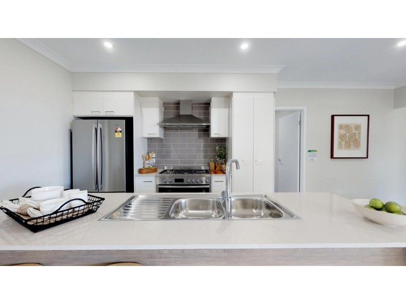 26 Lakeview Road, Morayfield QLD 4506