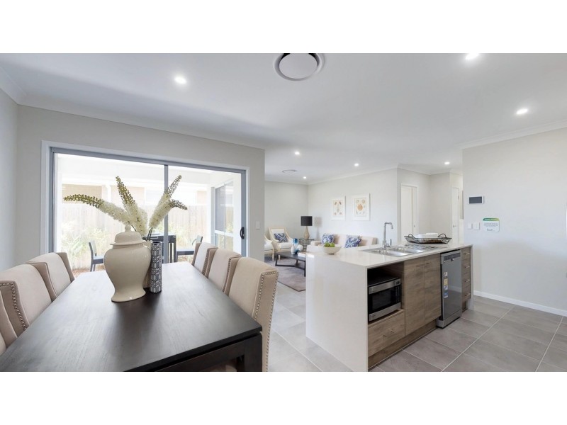 26 Lakeview Road, Morayfield QLD 4506