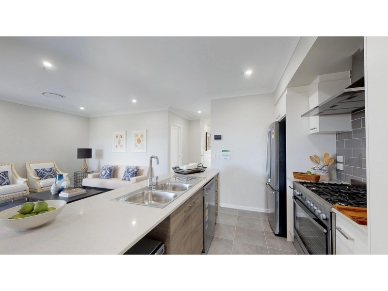 26 Lakeview Road, Morayfield QLD 4506
