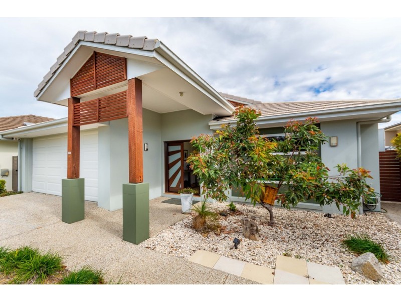 39 Blueberry Street, Banksia Beach QLD 4507