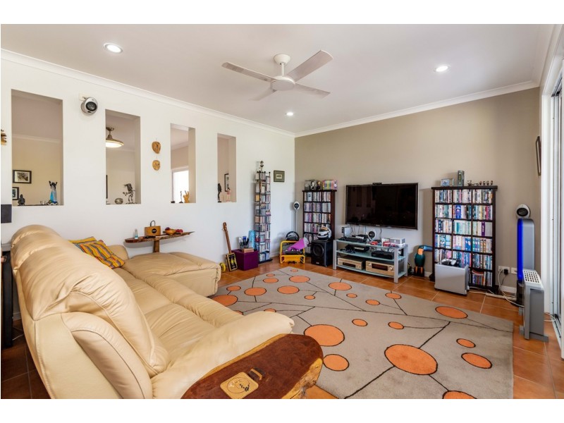 39 Blueberry Street, Banksia Beach QLD 4507