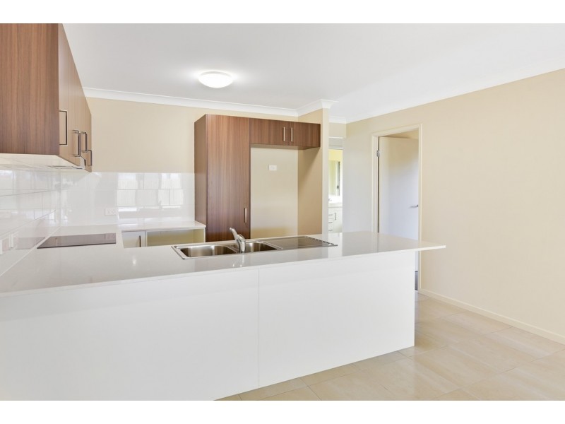 1/32 Broadwater Road, Morayfield QLD 4506