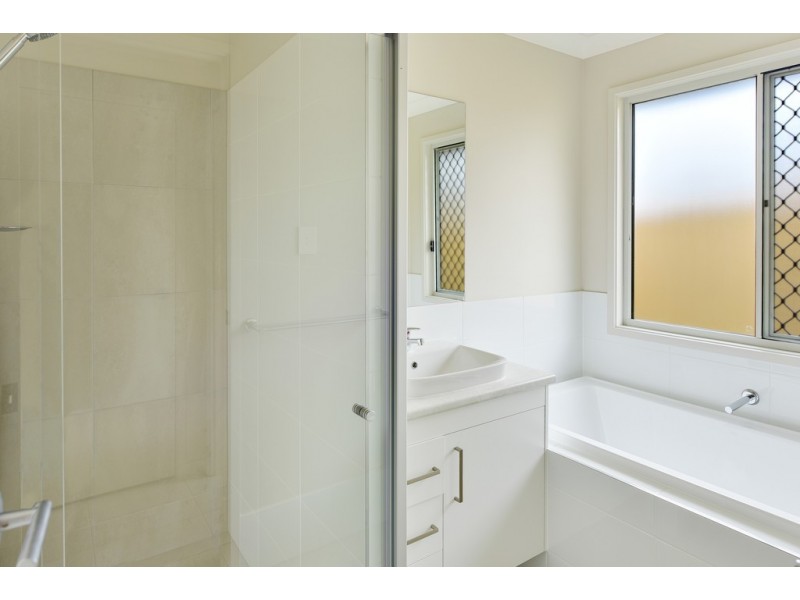 1/32 Broadwater Road, Morayfield QLD 4506