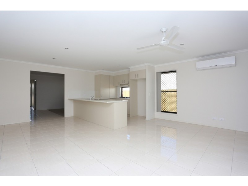 25 Panda Street, Dakabin QLD 4503