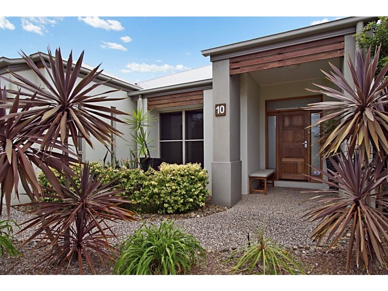 10 Lofty Court, Narangba QLD 4504