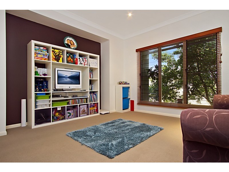 10 Lofty Court, Narangba QLD 4504