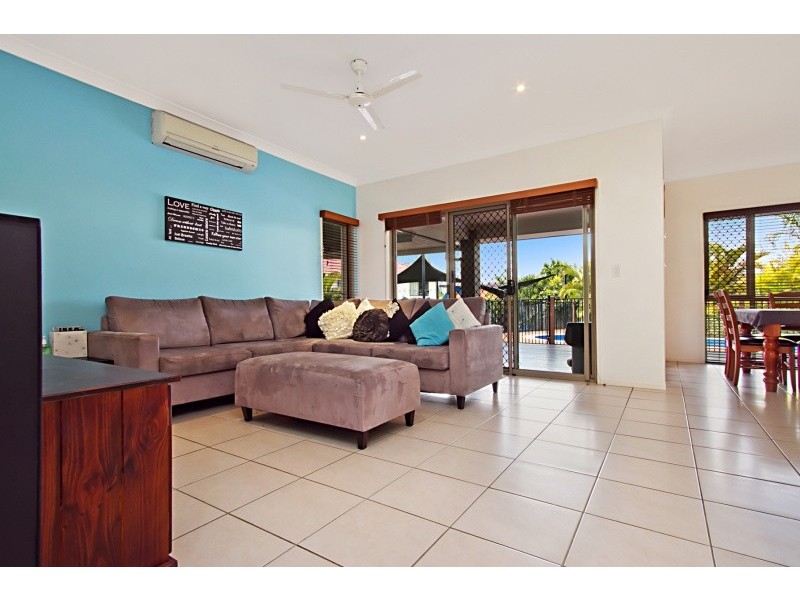 10 Lofty Court, Narangba QLD 4504