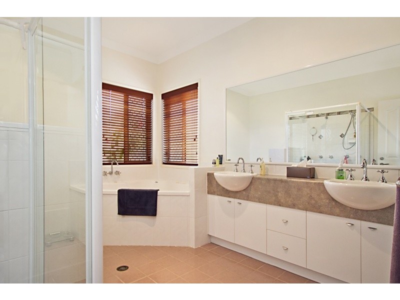 10 Lofty Court, Narangba QLD 4504