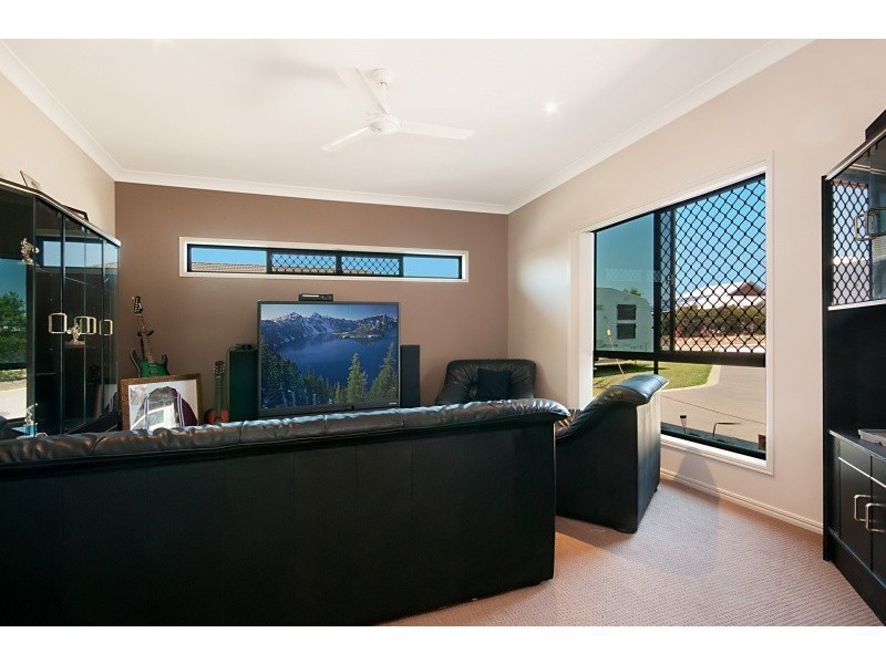 12 Spur Court, Narangba QLD 4504