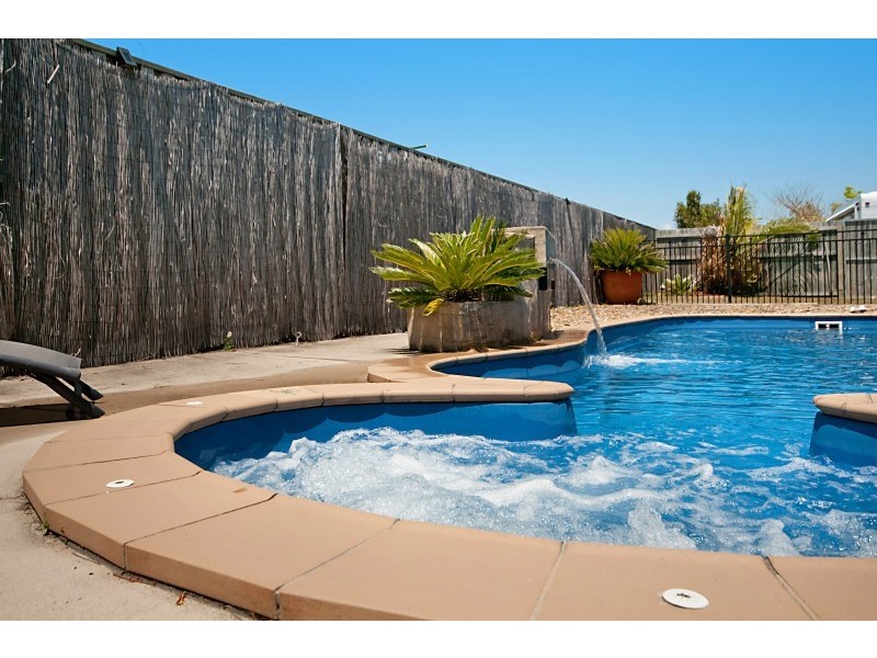 12 Spur Court, Narangba QLD 4504
