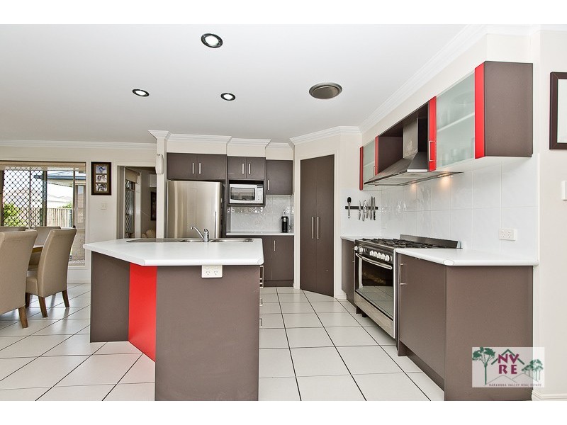 40 Lookout Place, Narangba QLD 4504